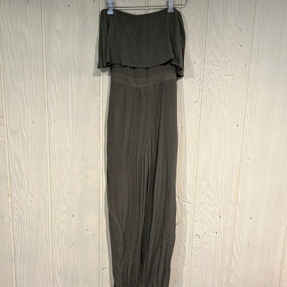 BLUE IVY by KC Olive Green Jumpsuit elastic at ankles size small - Picture 1 of 10